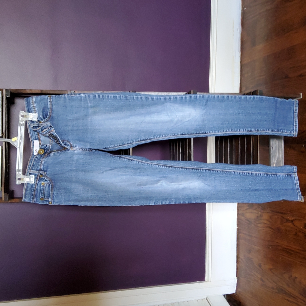 No boundaries blue jeans
